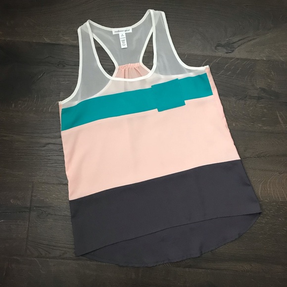 🚨CLOSET CLOSING 7/12 🚨 Color Block Tank Tops - S - Picture 2 of 7